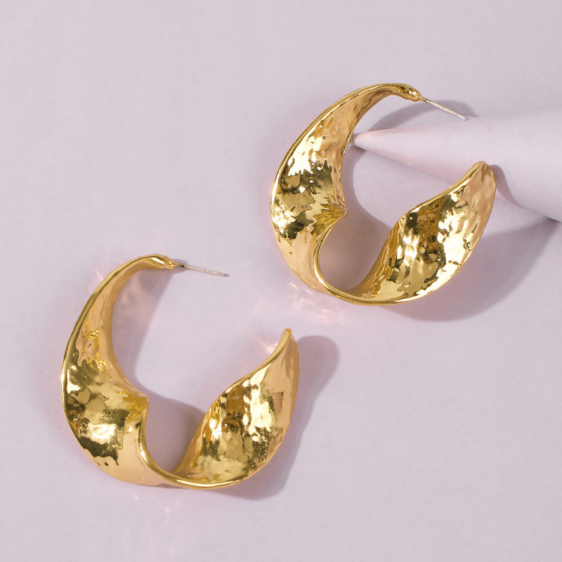 Gold Twist Earings