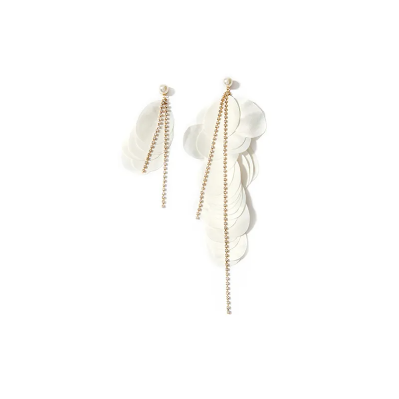 Elegant White Petals Asymmetric Earrings