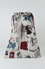 Load image into Gallery viewer, London meets Paris (Shoe Bag)
